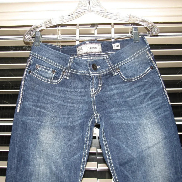 BKE Sabrina Medium Wash Straight Jeans Size 25R - Picture 2 of 6